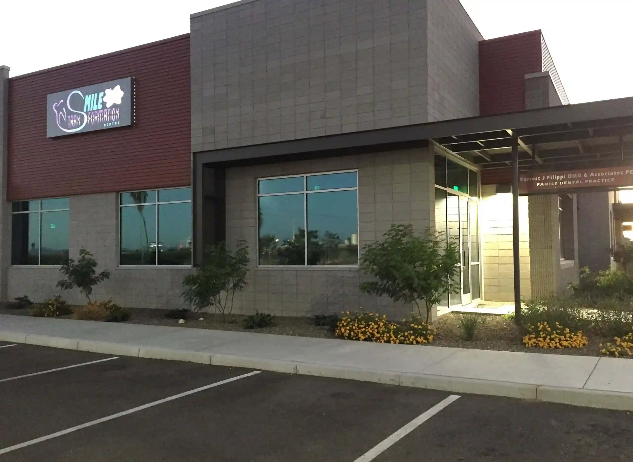 smile transformation center exterior in glendale az